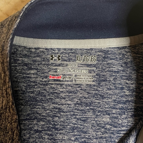 Under Armour pull over - Picture 3 of 3